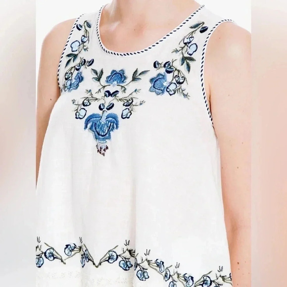 MAX STUDIO | White w/ Blue Floral Embroidered Bohemian Cotton Top Size S - Picture 2 of 16